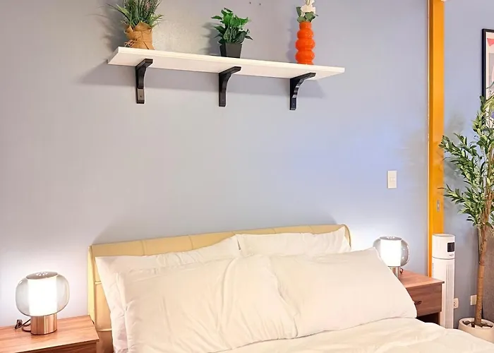 Apartment New! Tranquil & Cozy Wi-fi 350mbps Uptown Bgc Backhome5 Manila