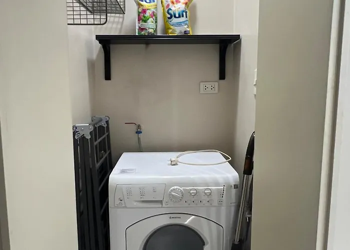 New! Tranquil & Cozy Wi-fi 350mbps Uptown Bgc Backhome5 *