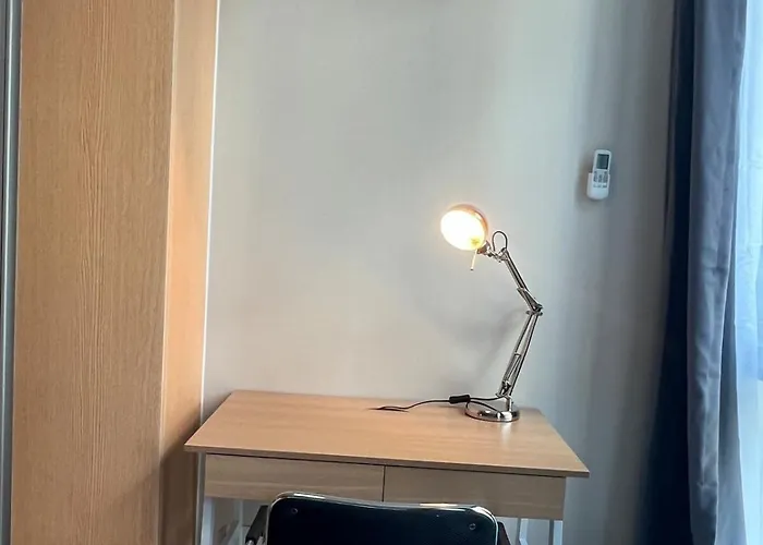 Apartment New! Tranquil & Cozy Wi-fi 350mbps Uptown Bgc Backhome5 Manila