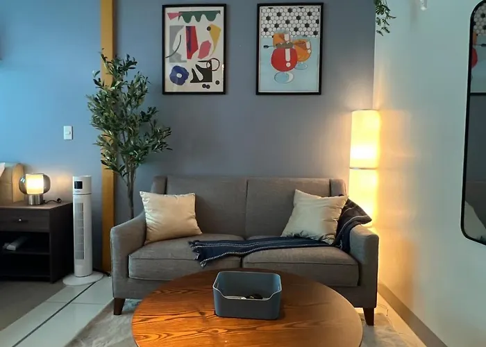 New! Tranquil & Cozy Wi-fi 350mbps Uptown Bgc Backhome5 Manila