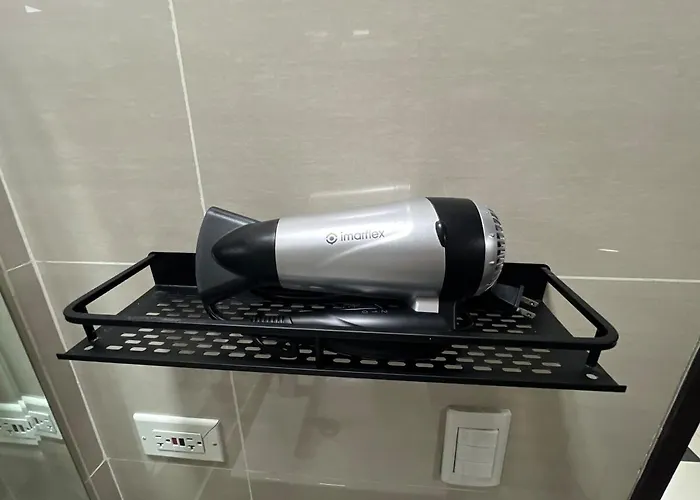 New! Tranquil & Cozy Wi-fi 350mbps Uptown Bgc Backhome5 Apartment *
