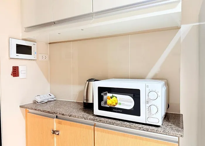 New! Tranquil & Cozy Wi-fi 350mbps Uptown Bgc Backhome5 Apartment Manila
