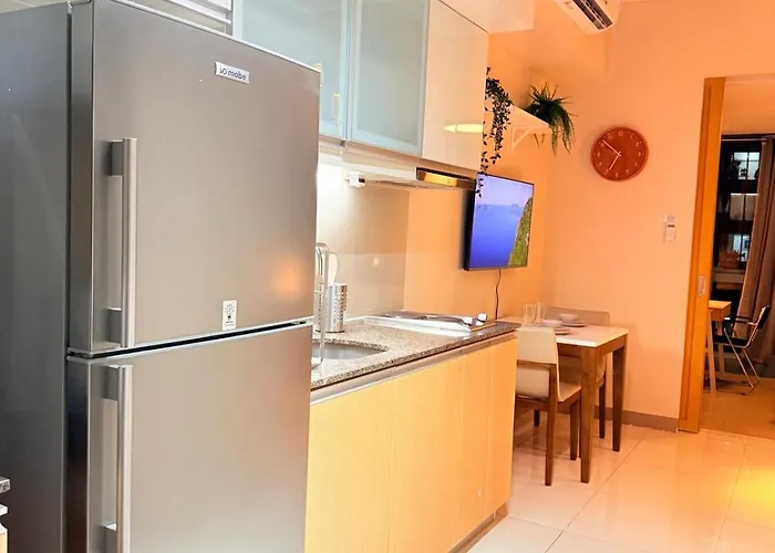 New! Tranquil & Cozy Wi-fi 350mbps Uptown Bgc Backhome5 Apartment *