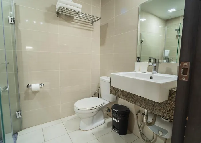 Apartment New! Tranquil & Cozy Wi-fi 350mbps Uptown Bgc Backhome5 *