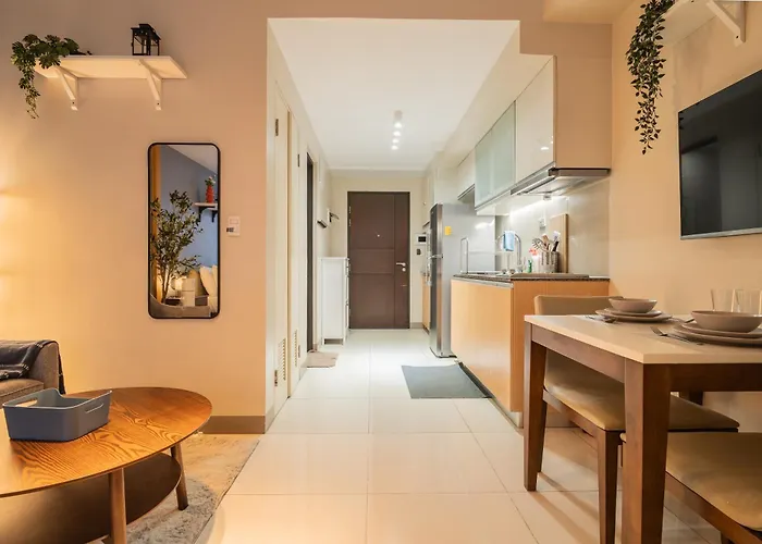 New! Tranquil & Cozy Wi-fi 350mbps Uptown Bgc Backhome5 Apartment Manila